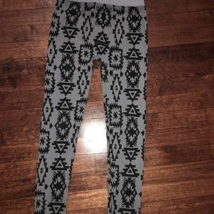 Black and gray leggings